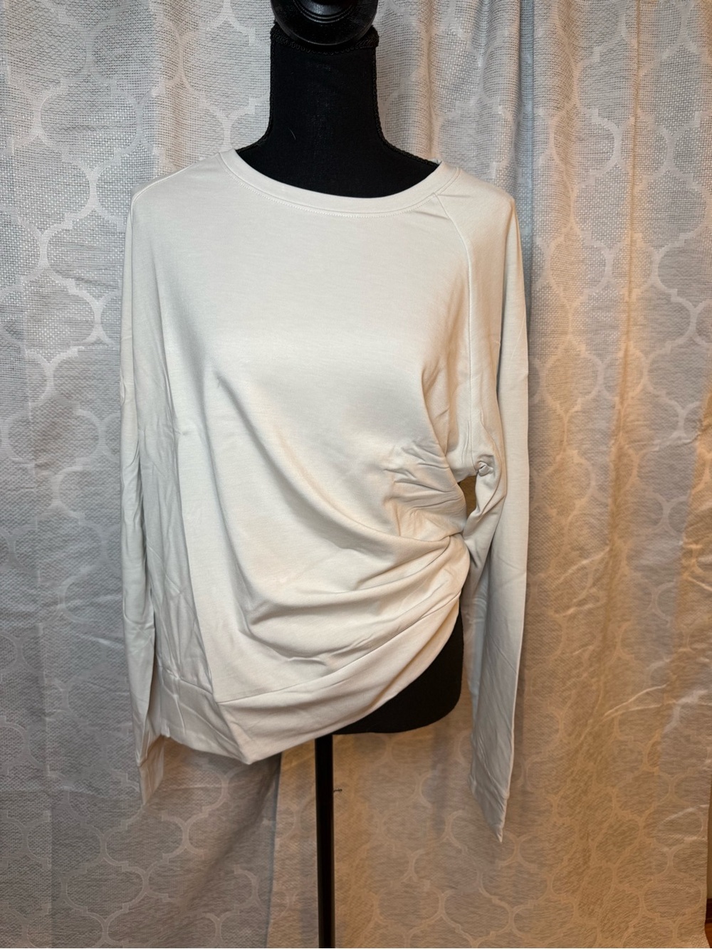 Cozy Earth Women's Bamboo Long-Sleeve Crewneck Pullover